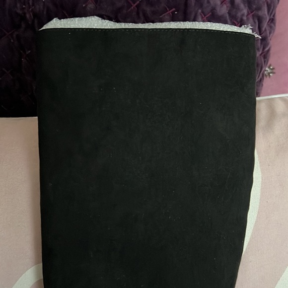 Women’s faux suede new without tags black knee-high boots.size 8 medium - Picture 3 of 10